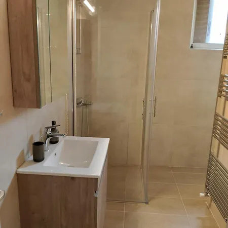 Anna * Paliókastron