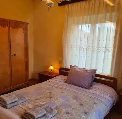 Anna * Paliókastron