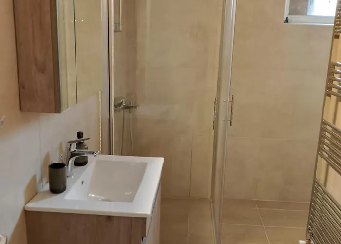 Anna * Paliókastron